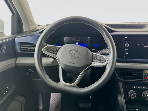 Used 2023 Volkswagen Taos SE FWD image 18