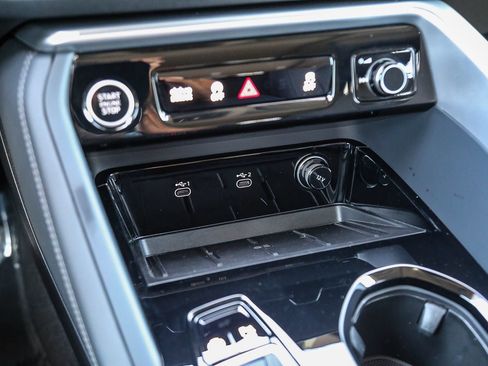 Certified 2025 Audi Q5 Premium w/ Convenience Package AWD/4WD image 27