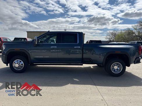 New 2026 GMC Sierra 3500 Denali Ultimate AWD/4WD image 8