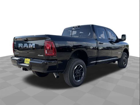 Used 2025 RAM 2500 Laramie AWD/4WD image 5