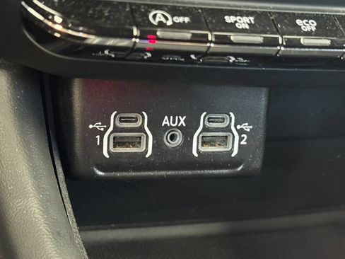 Used 2025 Dodge Durango GT AWD/4WD image 32