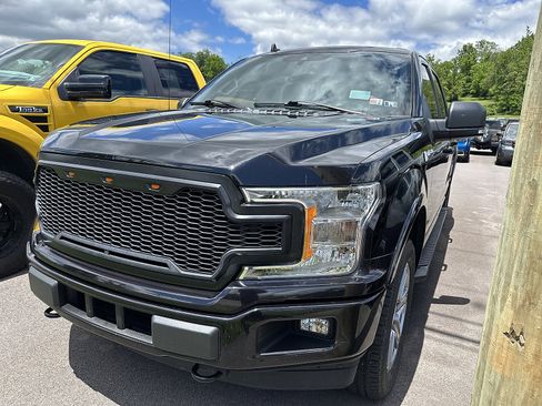 Used 2019 Ford F150 XLT w/ Equipment Group 302A Luxury AWD/4WD image 5