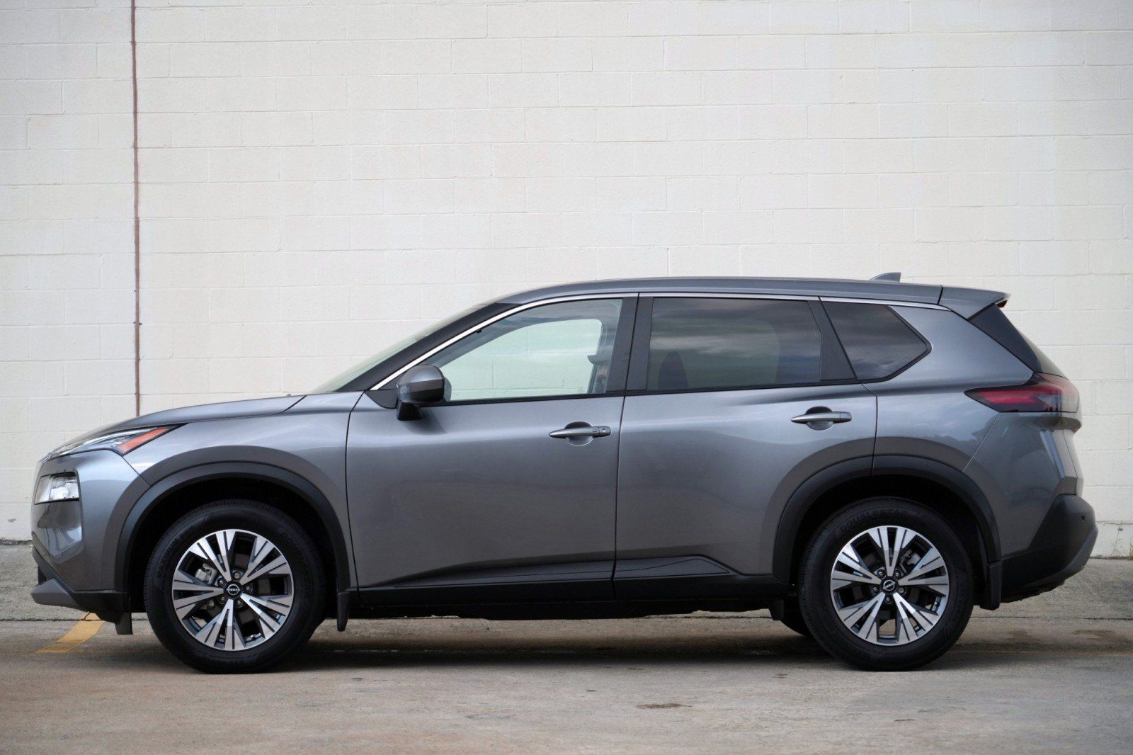 Used 2023 Nissan Rogue SV FWD image 39