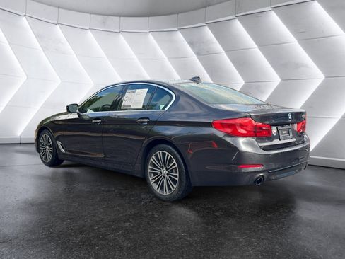 Used 2018 BMW 530i 530i image 3