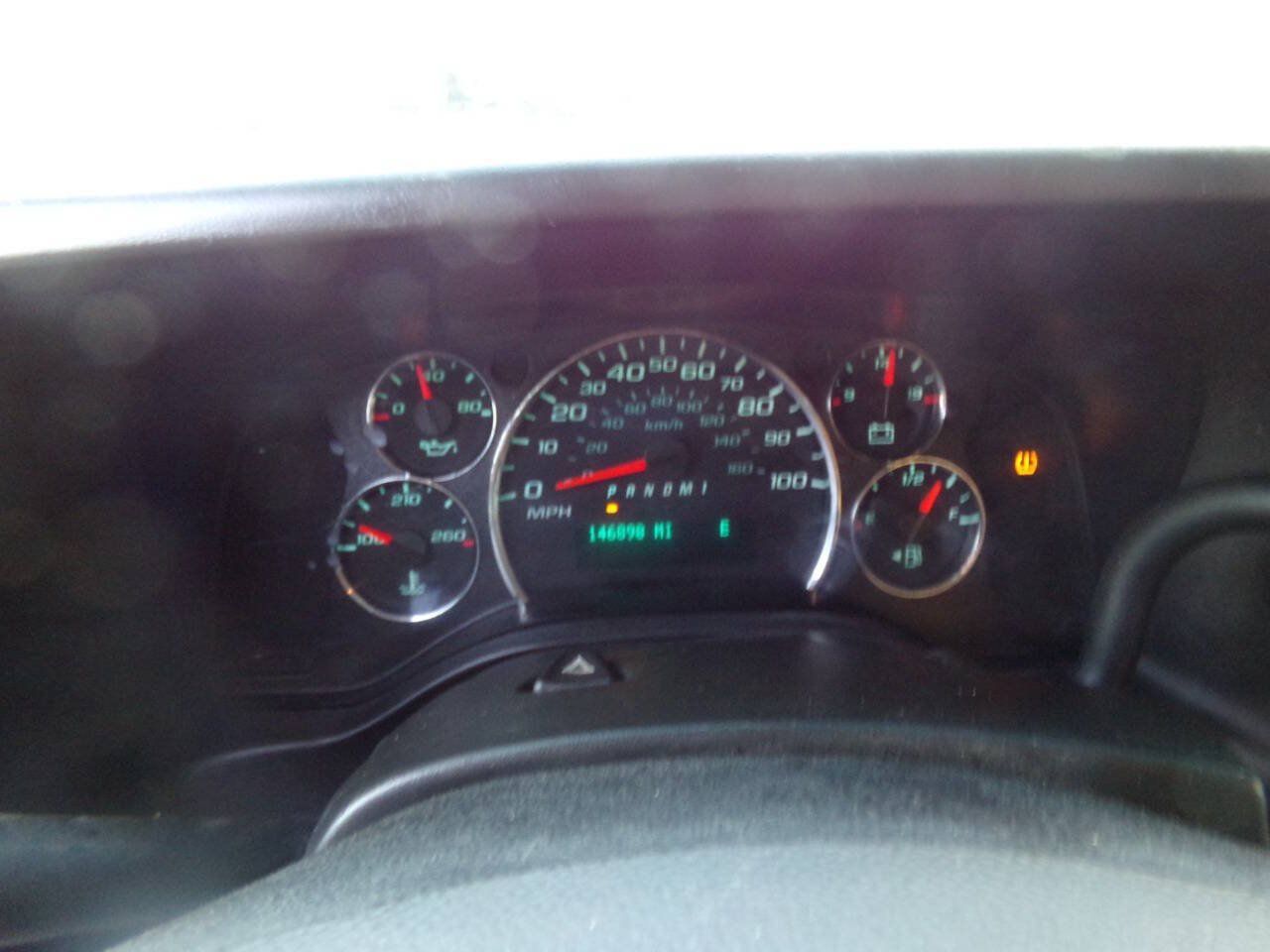 Used 2015 Chevrolet Express 2500 RWD image 30