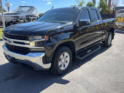 Used 2019 Chevrolet Silverado 1500 LT w/ All-Star Edition image 4