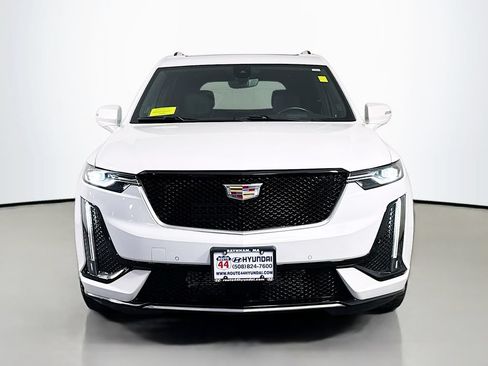 Used 2024 Cadillac XT6 Sport w/ Technology Package AWD/4WD image 11