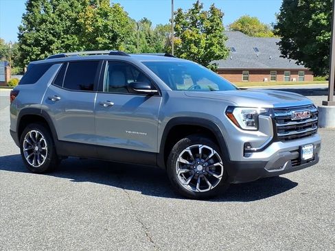 New 2026 GMC Terrain Elevation w/ Elevation Premium Package image 2