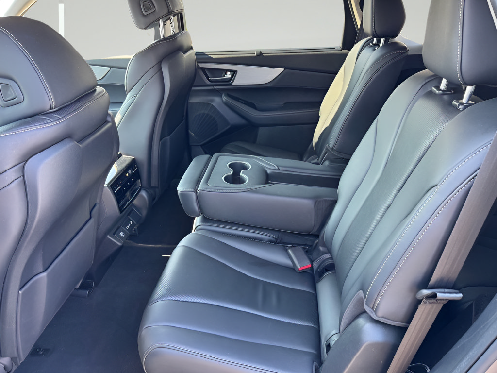 Used 2023 Acura MDX w/ Technology Package AWD/4WD image 26