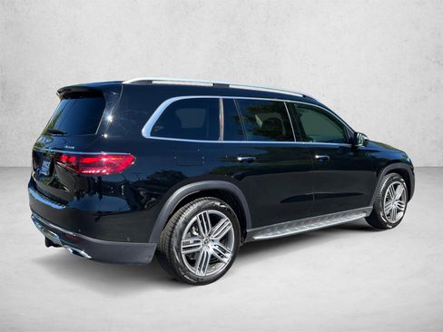 Certified 2026 Mercedes-Benz GLS 450 4MATIC image 5