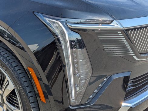 New 2025 Cadillac Escalade IQ Luxury 1 w/ Smart Trailering package image 9