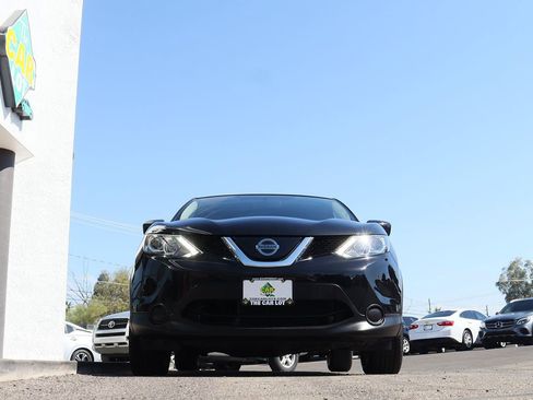 Used 2018 Nissan Rogue Sport S w/ S Appearance Package image 17