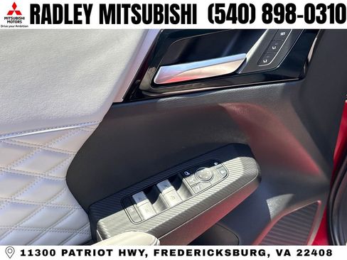 Used 2023 Mitsubishi Outlander SEL AWD/4WD image 5