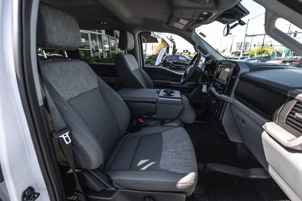 Used 2022 Ford F150 XLT w/ XTR Package AWD/4WD image 30