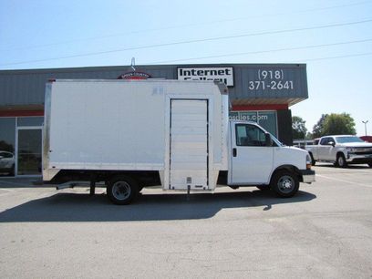 Used 2011 Chevrolet Express 4500 w/ Chrome Appearance Package