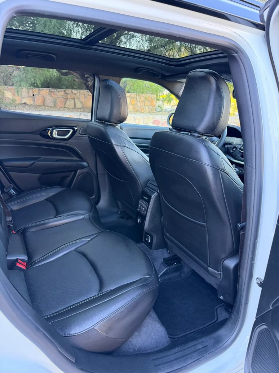 Used 2023 Jeep Compass High Altitude AWD/4WD image 12