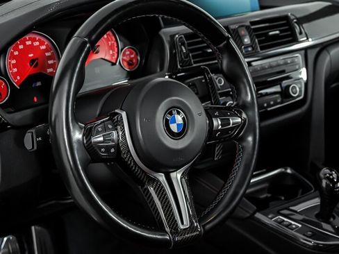 Used 2018 BMW M3 RWD image 23