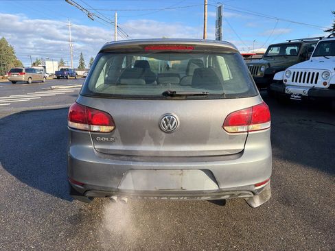 Used 2011 Volkswagen Golf 2-Door image 3