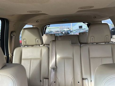 Used 2013 Ford Expedition XLT image 10