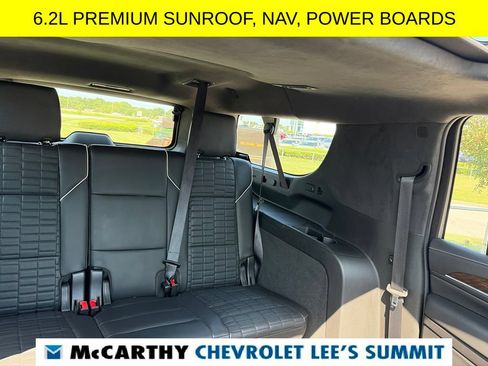 Used 2022 Cadillac Escalade ESV Premium Luxury Platinum AWD/4WD image 44