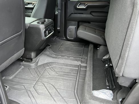 Used 2024 Chevrolet Silverado 1500 High Country w/ Technology Package image 20