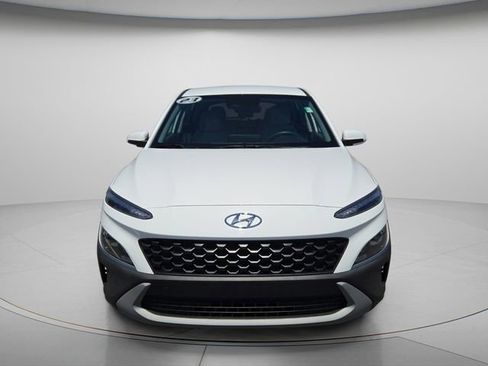 Used 2023 Hyundai Kona SE FWD image 4