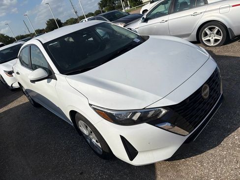 Used 2025 Nissan Sentra S FWD image 6