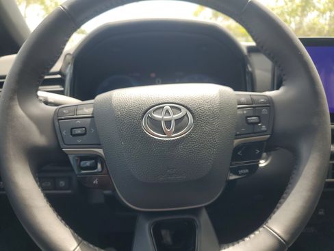 Certified 2025 Toyota Camry XSE FWD image 21