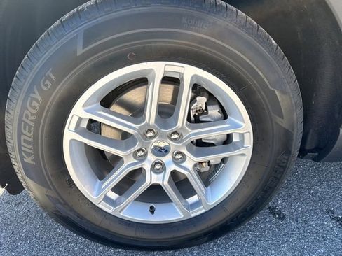 New 2026 Ford Explorer Active image 13