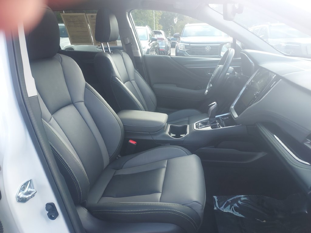 Used 2023 Subaru Outback Onyx Edition XT AWD/4WD image 32
