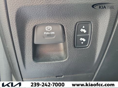 Used 2020 RAM 1500 Laramie AWD/4WD image 34