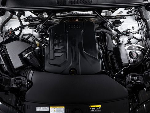 Certified 2025 Audi Q5 Premium Plus w/ Premium Plus image 20