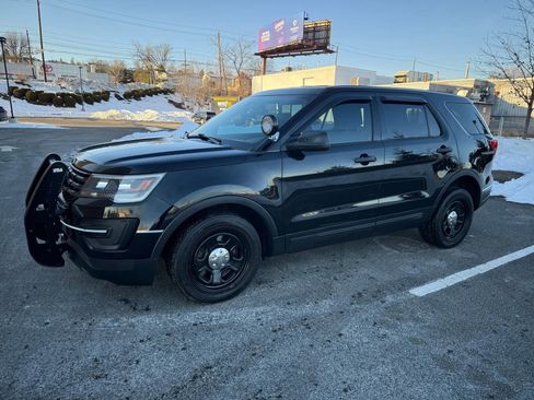 Used 2019 Ford Explorer 4WD Police Interceptor image 3