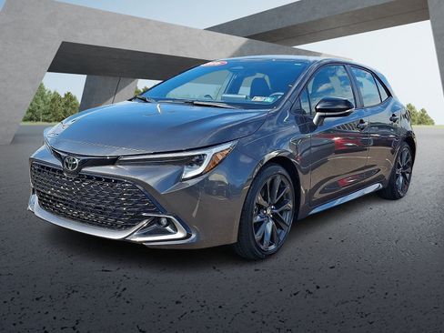 Certified 2026 Toyota Corolla XSE FWD image 3