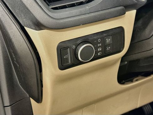 Used 2022 Ford Escape SE w/ Convenience Package FWD image 11