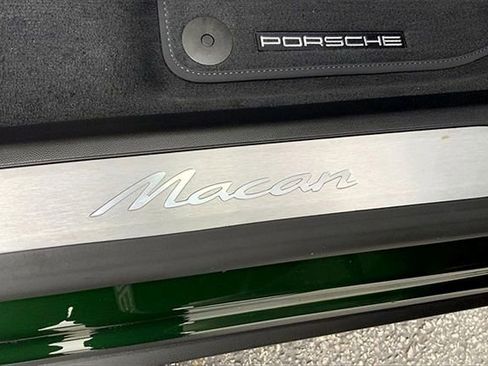 Certified 2025 Porsche Macan Electric image 47