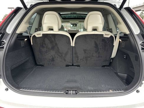 New 2026 Volvo XC90 B6 Ultra image 14