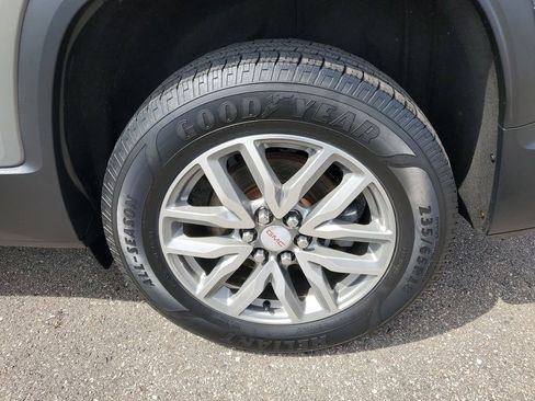 Used 2019 GMC Acadia SLE w/ Driver Alert Package I FWD image 33