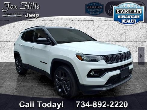Used 2025 Jeep Compass Limited w/ Sun & Sound Group AWD/4WD image 1