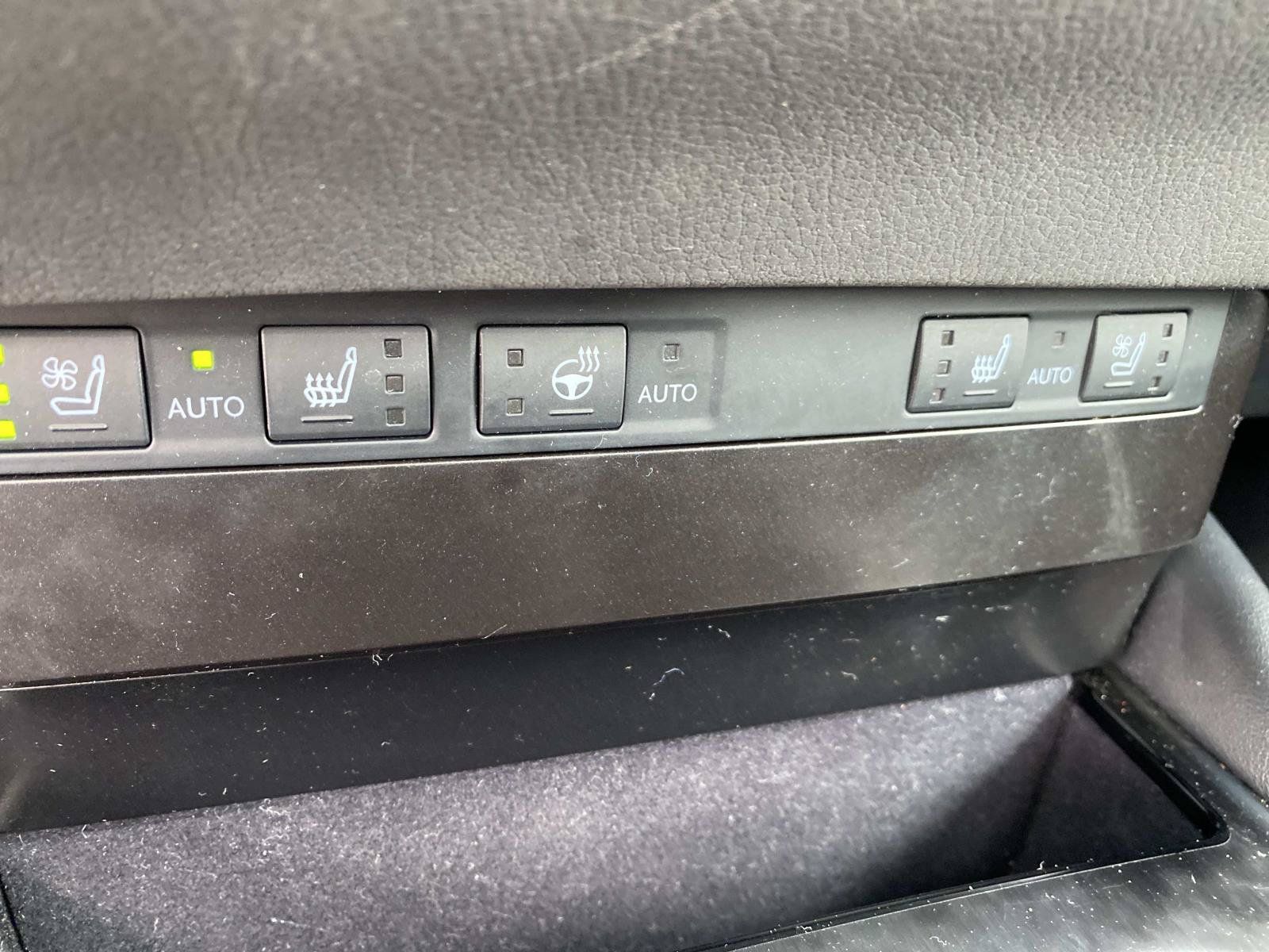 Used 2023 Lexus ES 350 w/ Premium Package FWD image 13