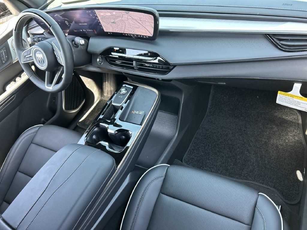 Used 2026 Buick Enclave Avenir w/ Super Cruise Package FWD image 30