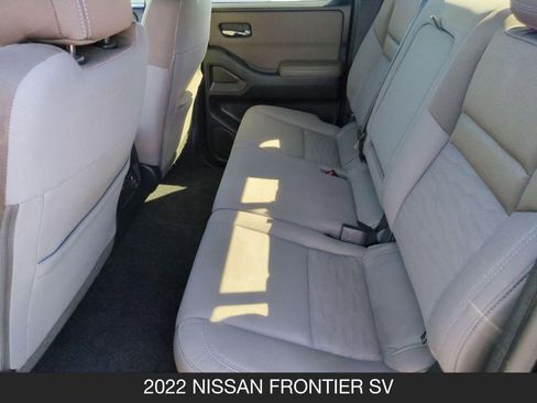 Certified 2022 Nissan Frontier SV image 15