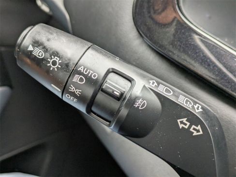 Used 2022 Nissan Pathfinder SL w/ SL Premium Package image 31