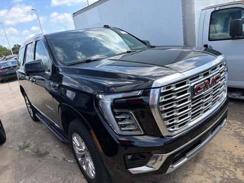 Used 2025 GMC Yukon Denali RWD image 6