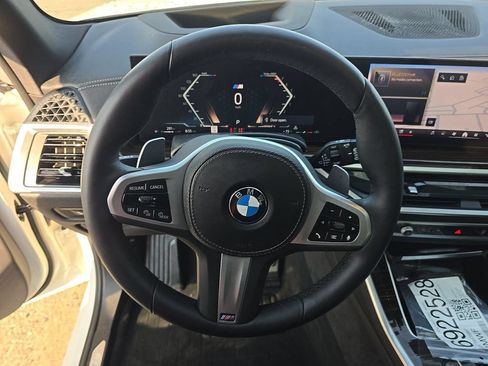 Used 2026 BMW X5 xDrive40i w/ M Sport Package AWD/4WD image 17