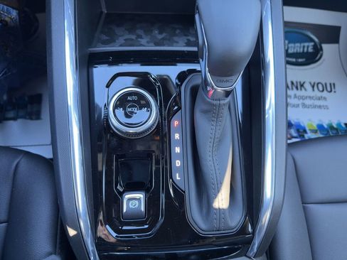 New 2026 GMC Canyon Elevation w/ Convenience Package image 11