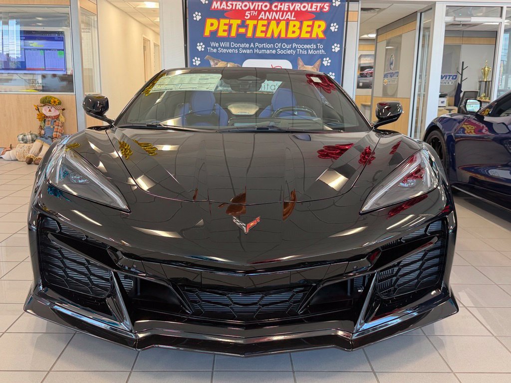 New 2026 Chevrolet Corvette E-Ray w/ ZER Performance Package AWD/4WD image 2