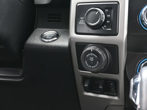 Used 2019 Ford F150 Lariat w/ Trailer Tow Package AWD/4WD image 38