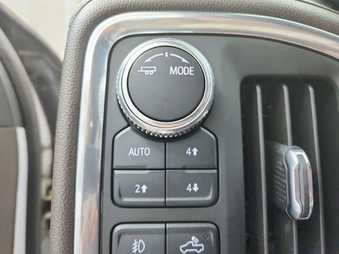 Used 2021 GMC Sierra 1500 SLT w/ SLT Convenience Package AWD/4WD image 27