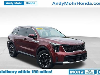 Used 2024 Kia Sorento S w/ Panoramic Sunroof Package